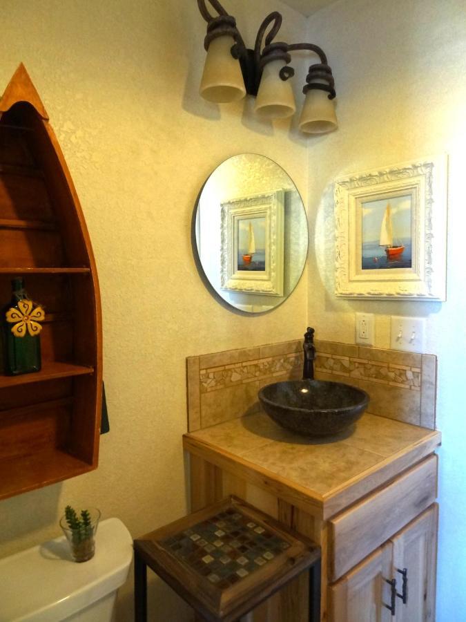 Poolside King Cabana With Full Kitchen, King Bed, Sleeper Sofa And Pool Access, Hotel Room Mount Ida Exteriér fotografie